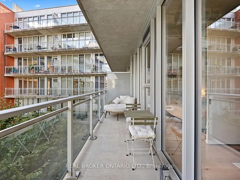 354 Gladstone Ave #503 — Photo 21