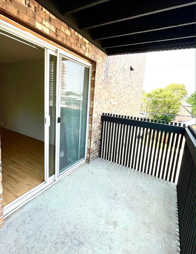 Balcony - 65 N Clarkson St #307