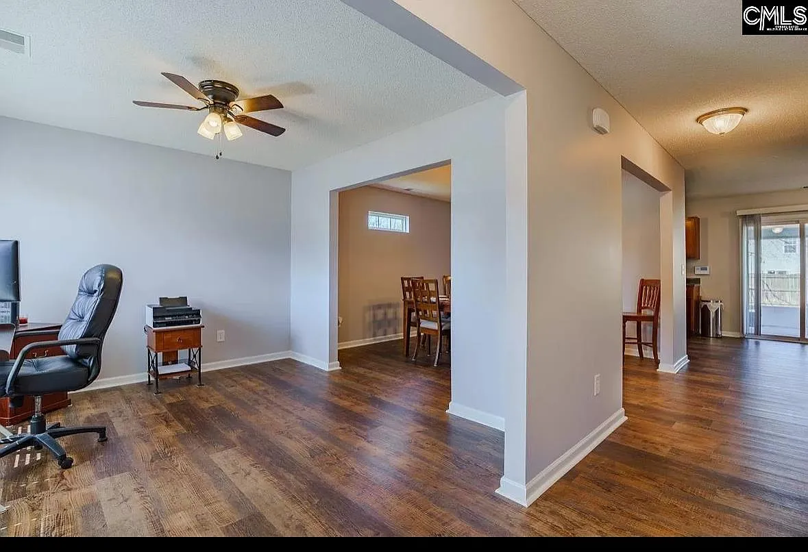 Building Photo - 204 Meyer Ln
