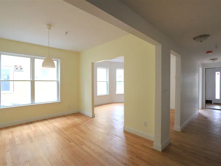 25 Lewis St #1 — Photo 20