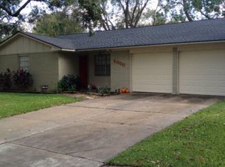 2000 Sandlewood Dr, Bay City, TX 77414