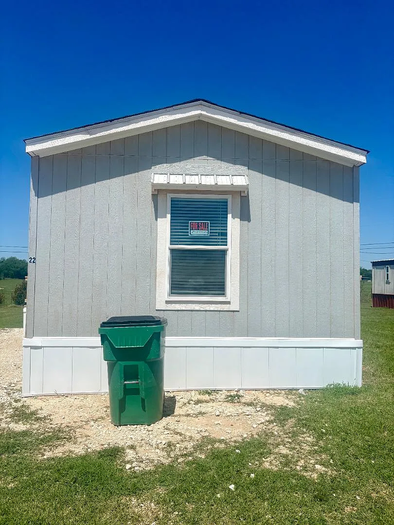 Unit Photo - 333 Private Road 1610