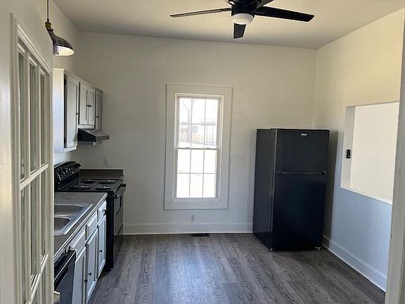 3rd image of 106 Herndon Ave