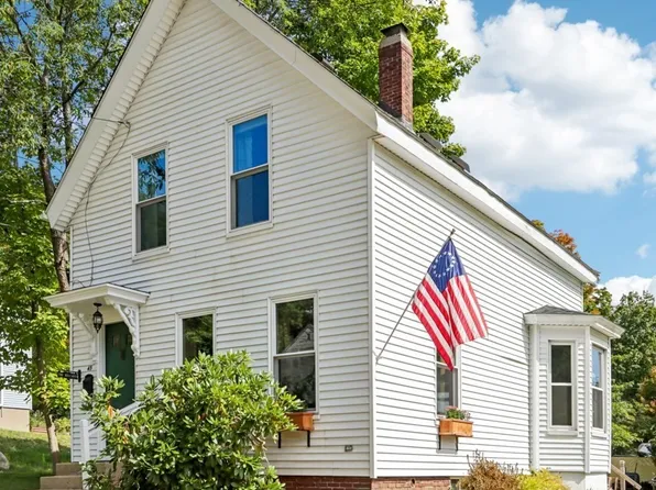 43 Adams St, Haverhill, MA 01830