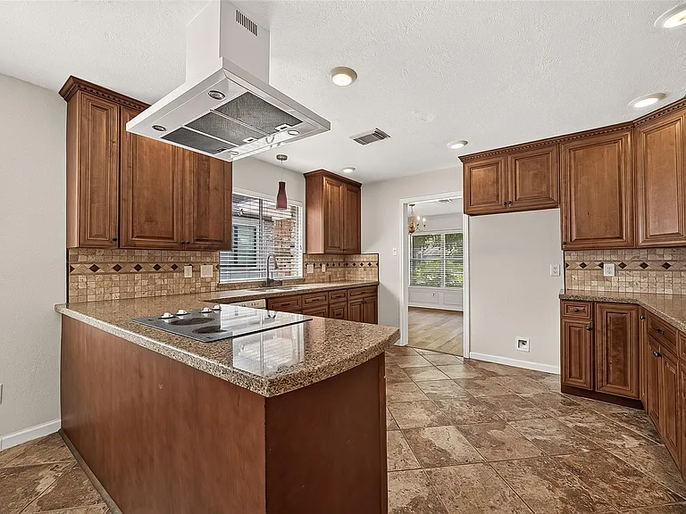 12411 Pinerock Ln — Photo 23
