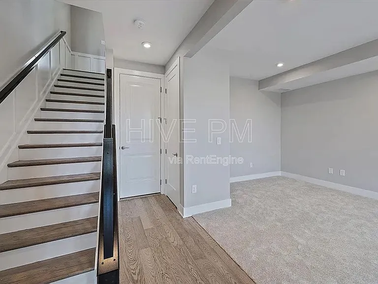7234 Otley Dr — Photo 36