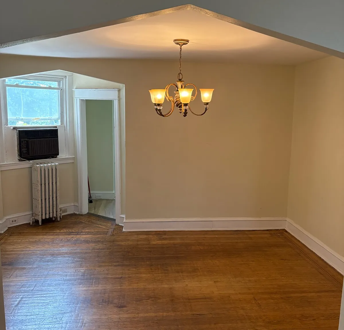 3 bed, 1260 sqft, $1,700 — Photo 4