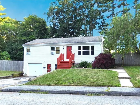 46 Sunapee Ct, Coventry, RI 02816