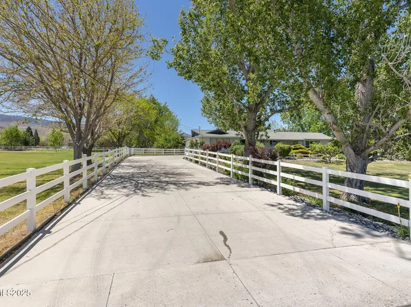 8355 Lakeside Dr, Reno, NV 89511