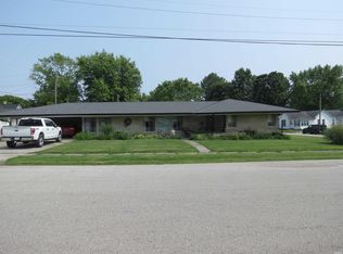 801 E Sycamore St, Petersburg, IN 47567