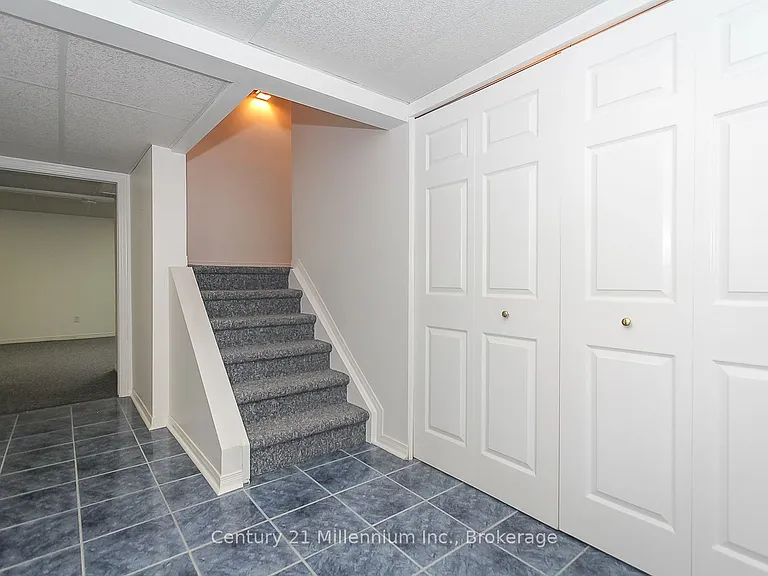 146 Settlers Way #36 — Photo 29
