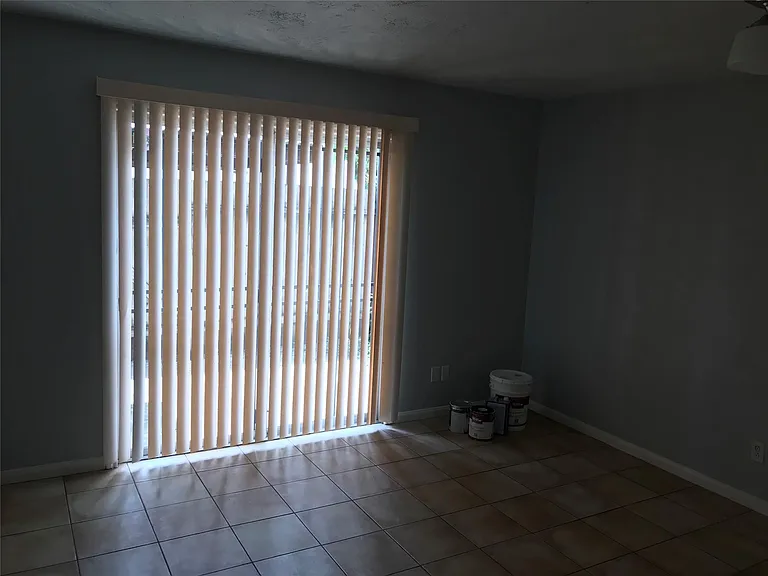 1611 Mapleton Dr — Photo 6