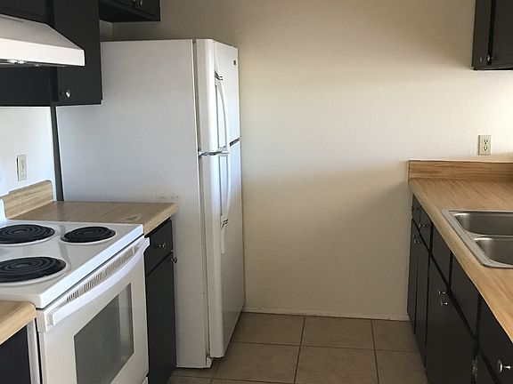 2nd image of 853 Quetzal St APT 4