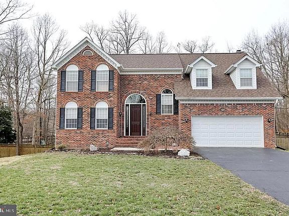 3rd image of 1003 Northampton Dr