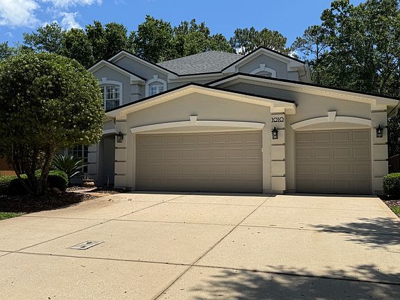 3-Car Garage