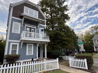 539 Dubois Ct, Charlotte, NC 28208
