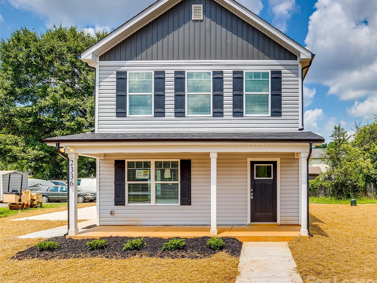 3 bed, 2.5 bath, 1343 sqft, $1,900 — Photo 1