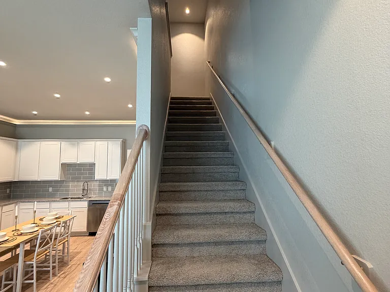 Knoll Rdg — Photo 11
