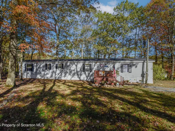 142 Butler Hill Rd, Lake Ariel, PA 18436