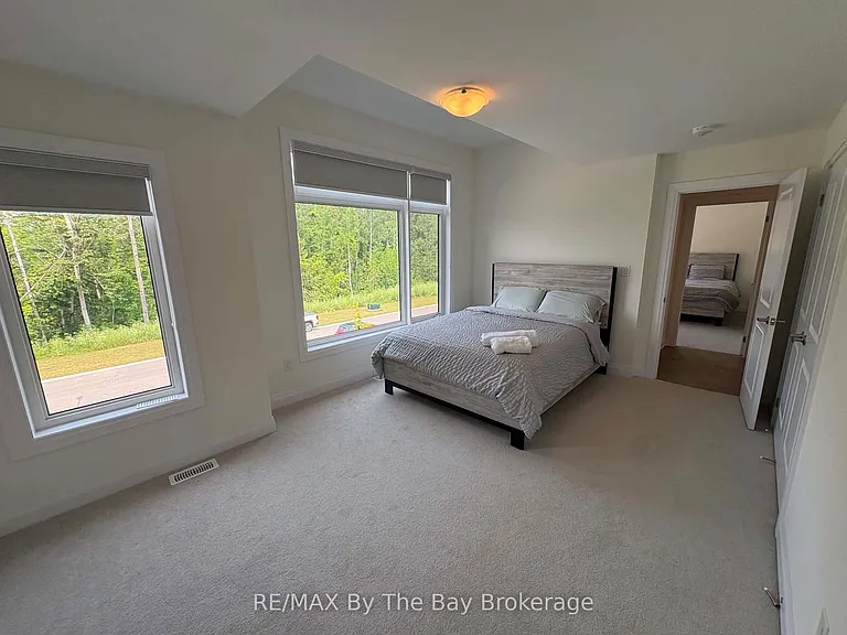 218 Mapleside Dr #UPPER — Photo 25
