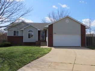 1242 N Manchester Ct, Wichita, KS 67212