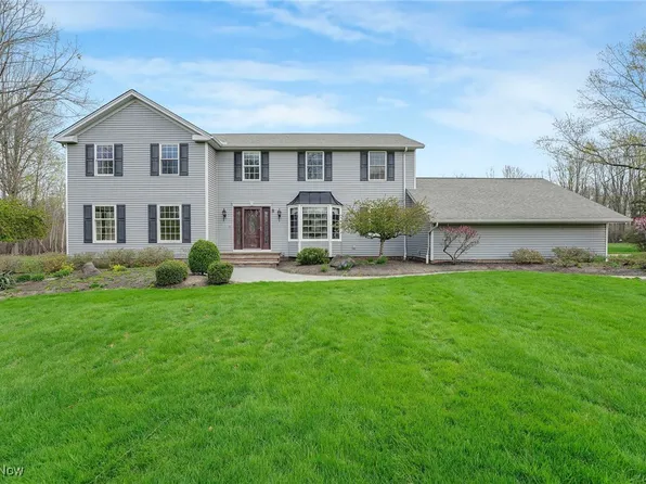 6590 Creekside Trl, Solon, OH 44139