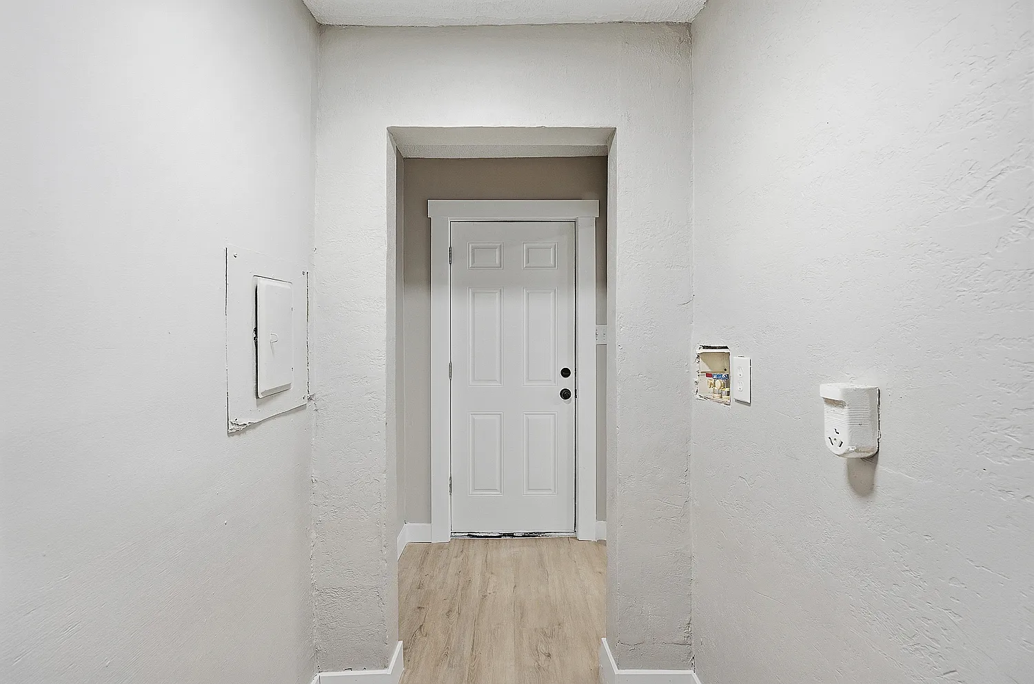 2 bed, 840 sqft, $1,200 — Photo 4