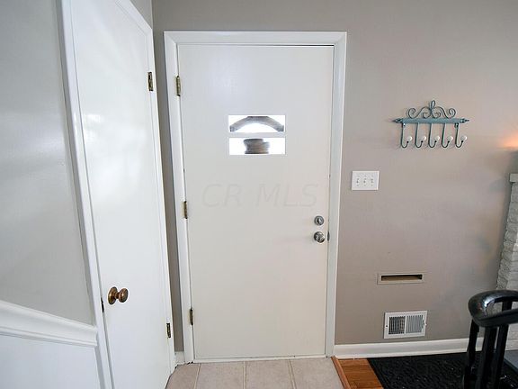 4th image of 3867 Glenna Ave