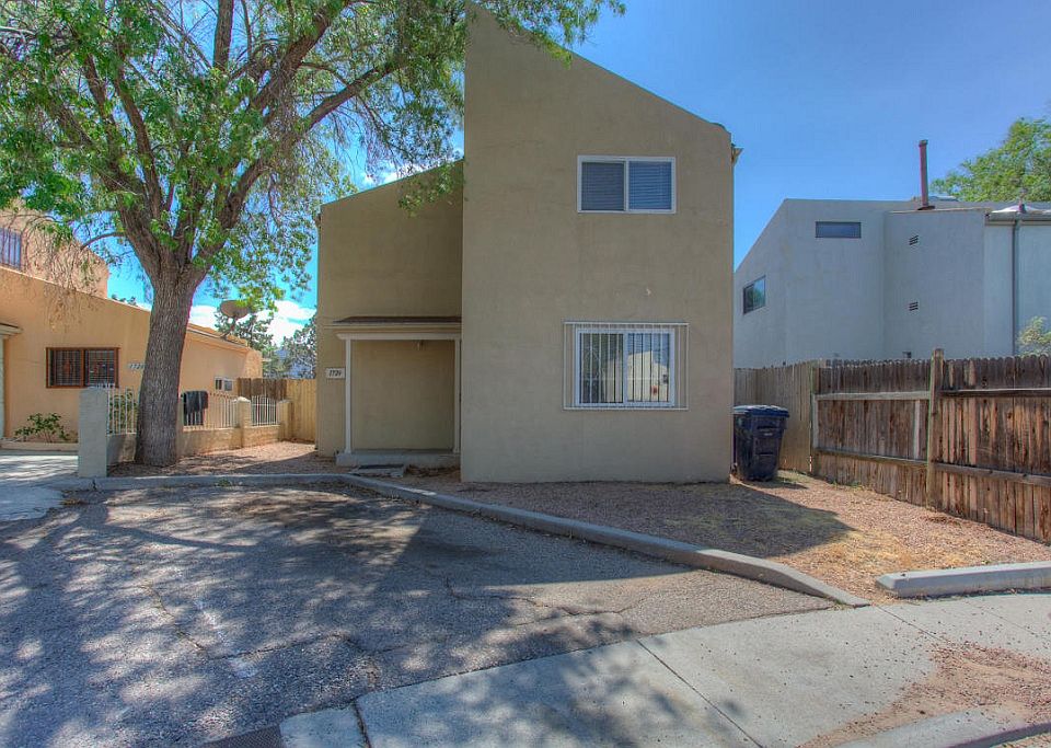 1st image of 1724 Vail Pl SE