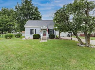 1004 Elm St, Delavan, IL 61734
