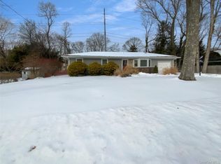 269 Prince Rd, Rocky Point, NY 11778