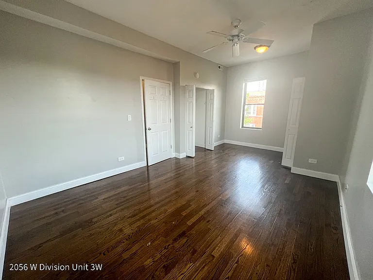 2056 W Division St — Photo 6