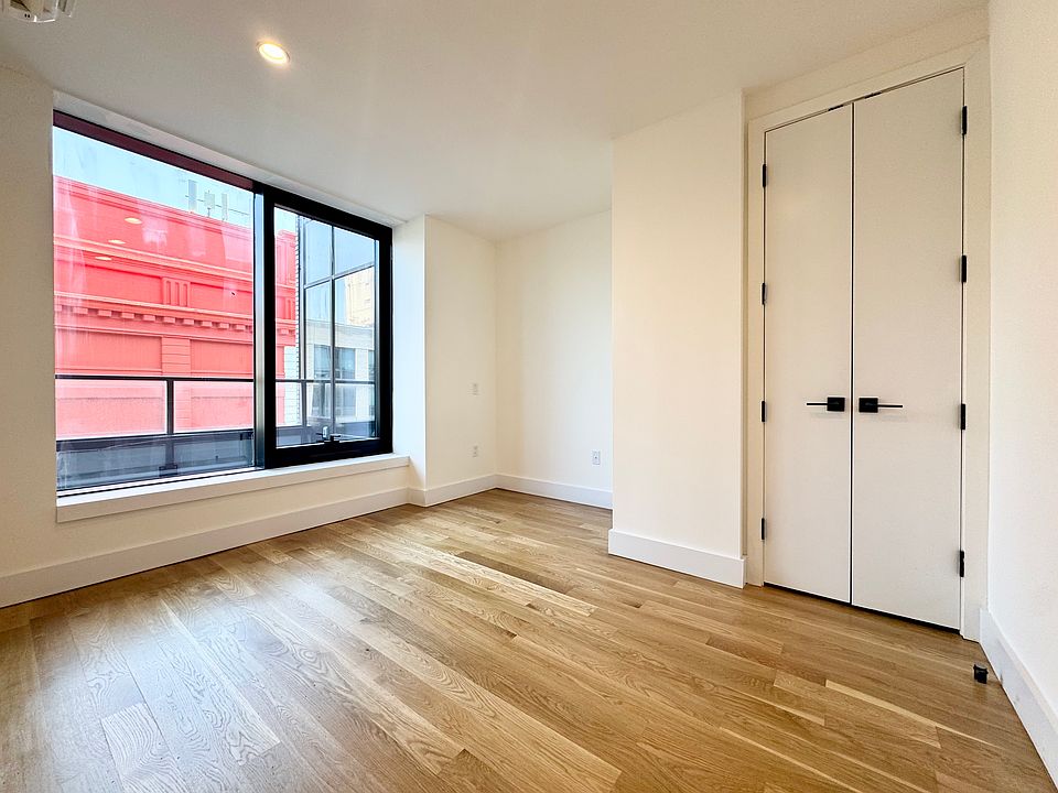 1st image of 260 Gold St APT 1107