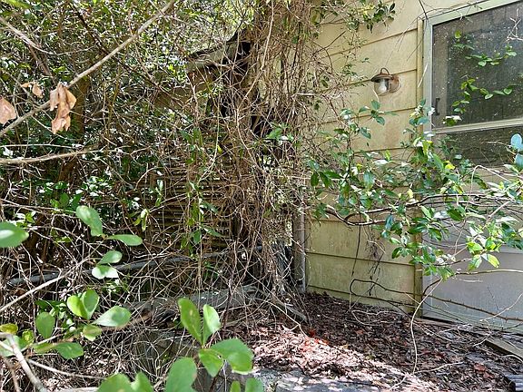 5th image of 178 Cotton St