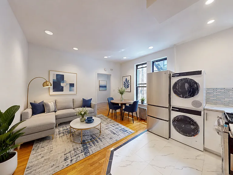 237 E 5th St #11 — Photo 1