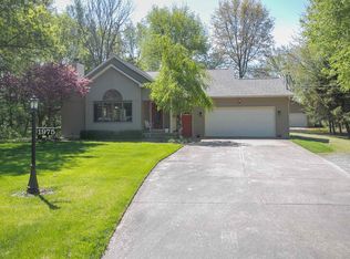1975 Sun Dr, Owosso, MI 48867