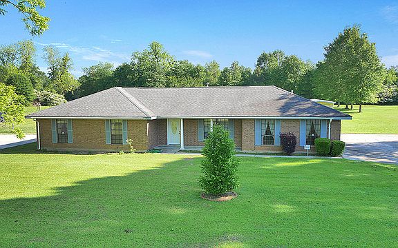 3rd image of 1635 Louis Ln