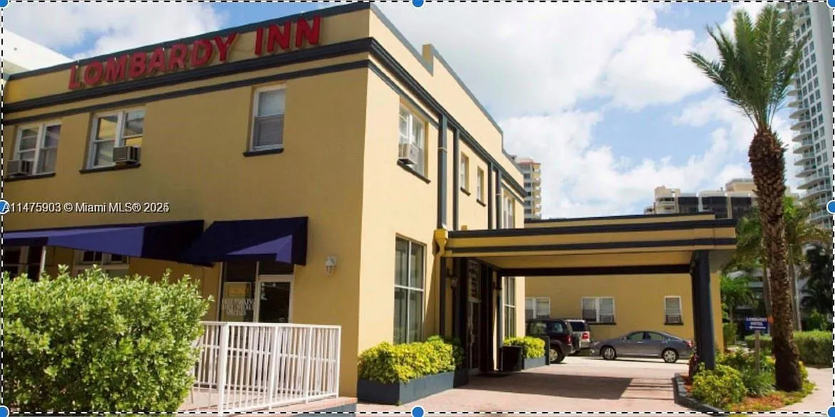 Amd Pl Of 2nd Ocean Front — Photo 1