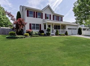 1 Cherry Blossom Dr W, Monroe Township, NJ