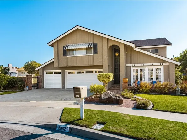 2042 W Beverly Dr, Orange, CA 92868