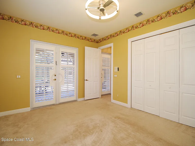 9400 Scarborough Ct — Photo 22