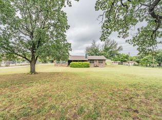 5400 Lemons Rd, Fort Worth, TX 76140