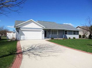 3039 Windland Dr, Green Bay, WI 54311