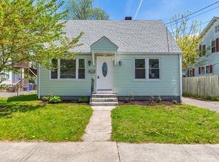 75 Windemere St, Springfield, MA 01104