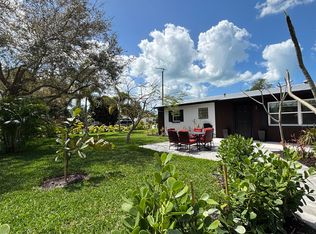 1191 Rordon Ave, Naples, FL 34103