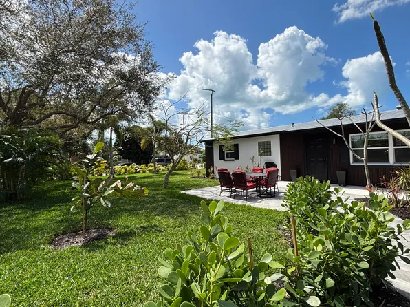 1191 Rordon Ave, Naples, FL 34103