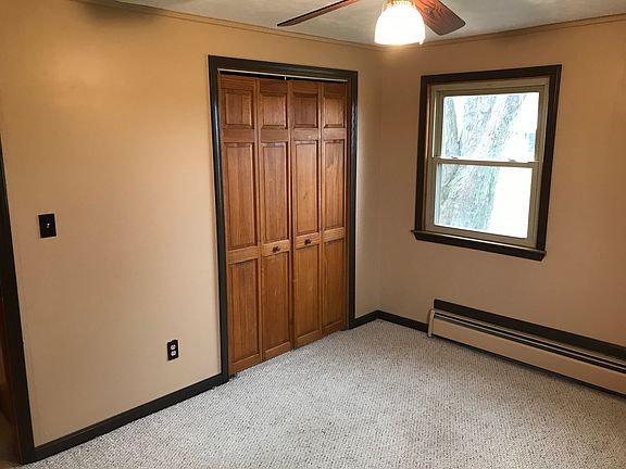 3rd image of 2851 E Smiley Ave