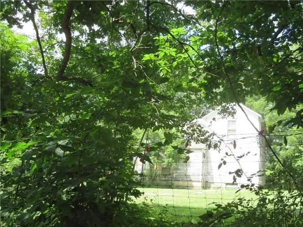 27150 Cedar Niles Rd, Paola, KS 66071