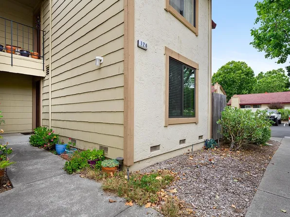 126 Park Place Drive, Petaluma, CA 94954