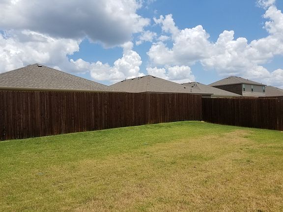 4th image of 1116 Bellevue Dr